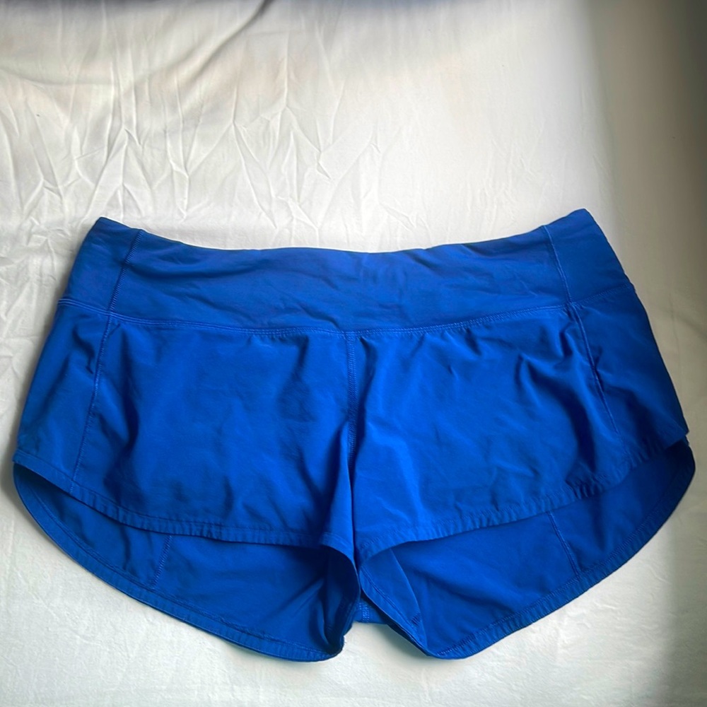 Lululemon Athletica - Speed short low rise.